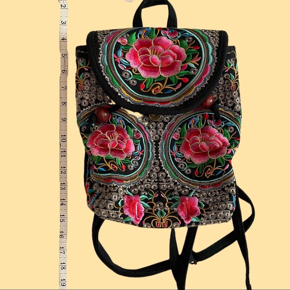 ❌(stolen) Like-new/EUC Boho Embroidered Rose Pattern Travel Small Backpack - Picture 3 of 7